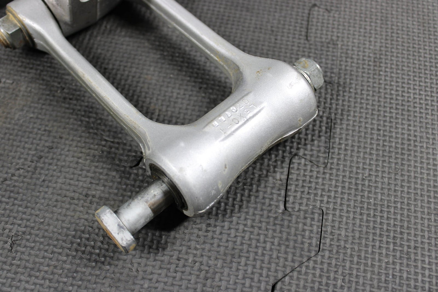 2008 YAMAHA YZ250F YZ450F OEM REAR SHOCK LINKAGE LINKS 5XC - 2217A - L0 - 00 - hggarage