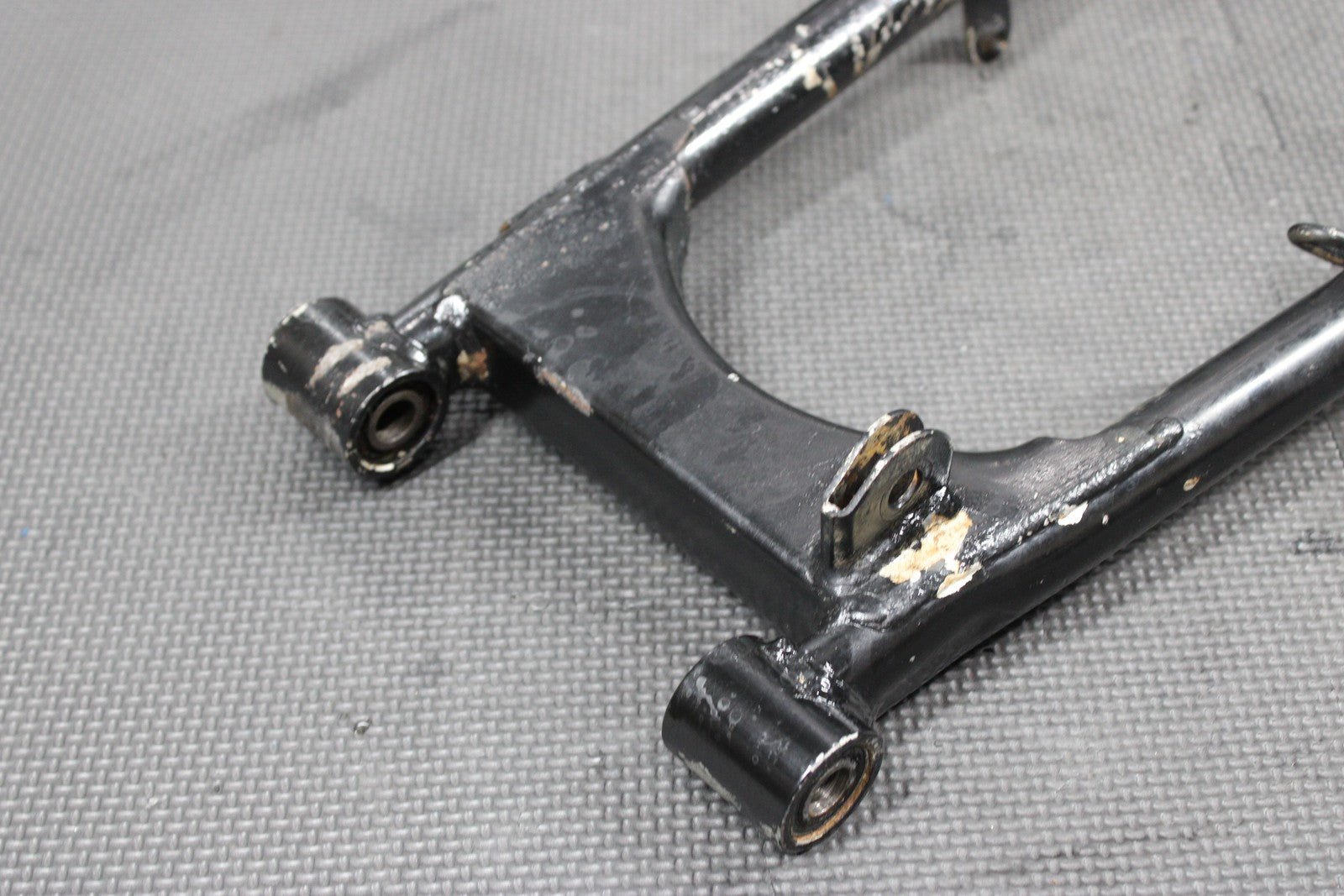 1997 YAMAHA RT100 92 - 00 OEM SWINGARM SWING ARM SUSPENSION 3UL - 22110 - 00 - 35 - hggarage