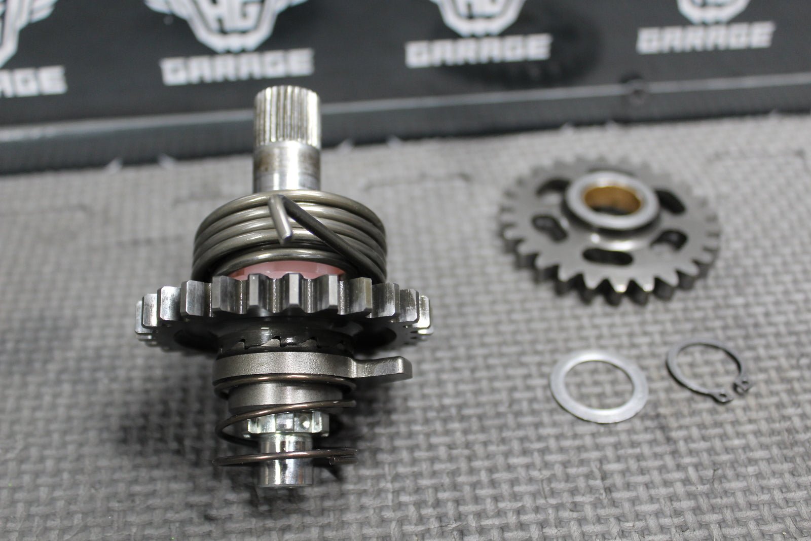 2001 01 - 07 SUZUKI RM125 OEM KICKSTART KICK START SHAFT W IDLER GEAR 26211 - 27C02 - hggarage