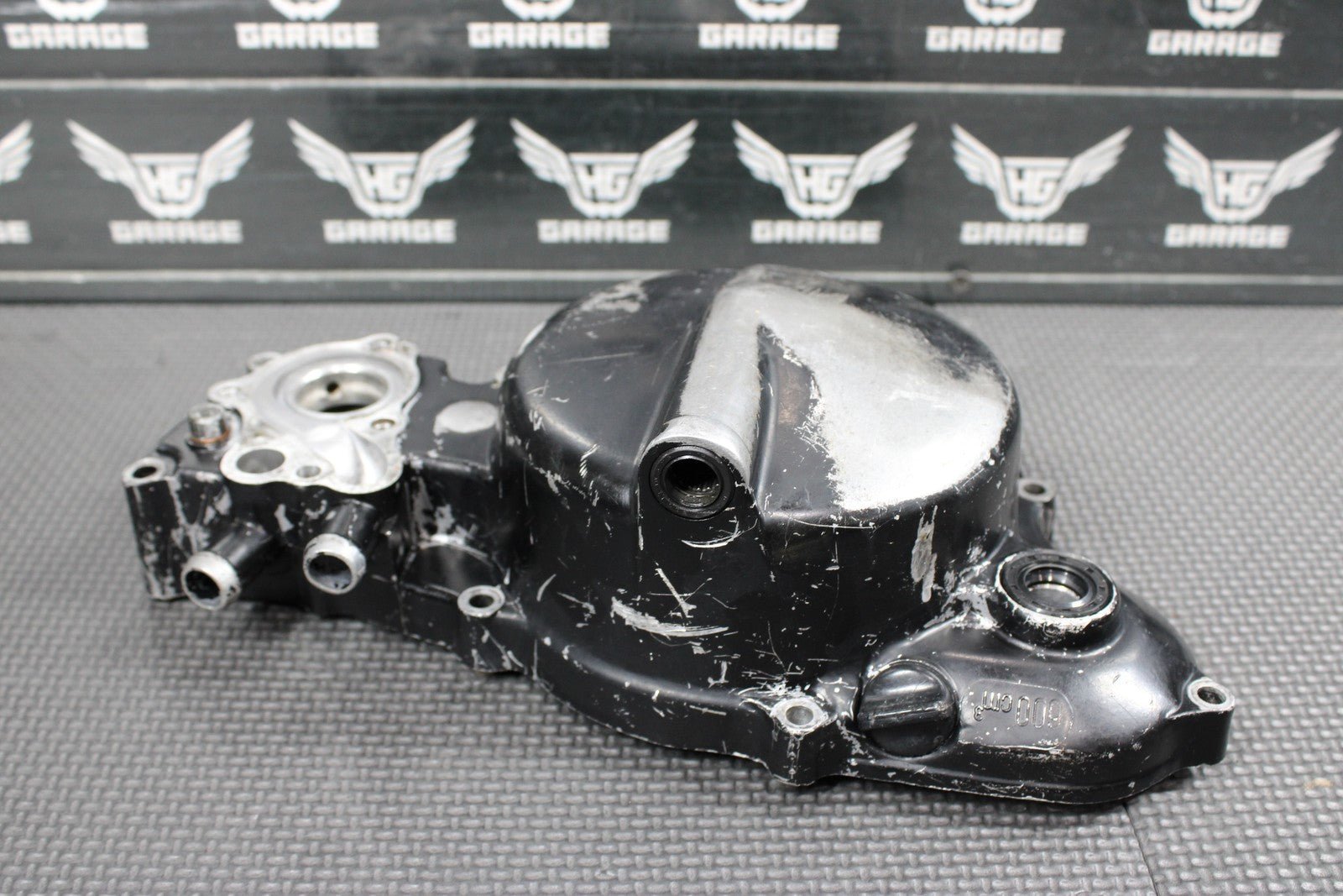 1991 86 - 95 HONDA CR80R OEM ENGINE MOTOR SIDE CLUTCH COVER 11330 - GS2 - 405 - hggarage