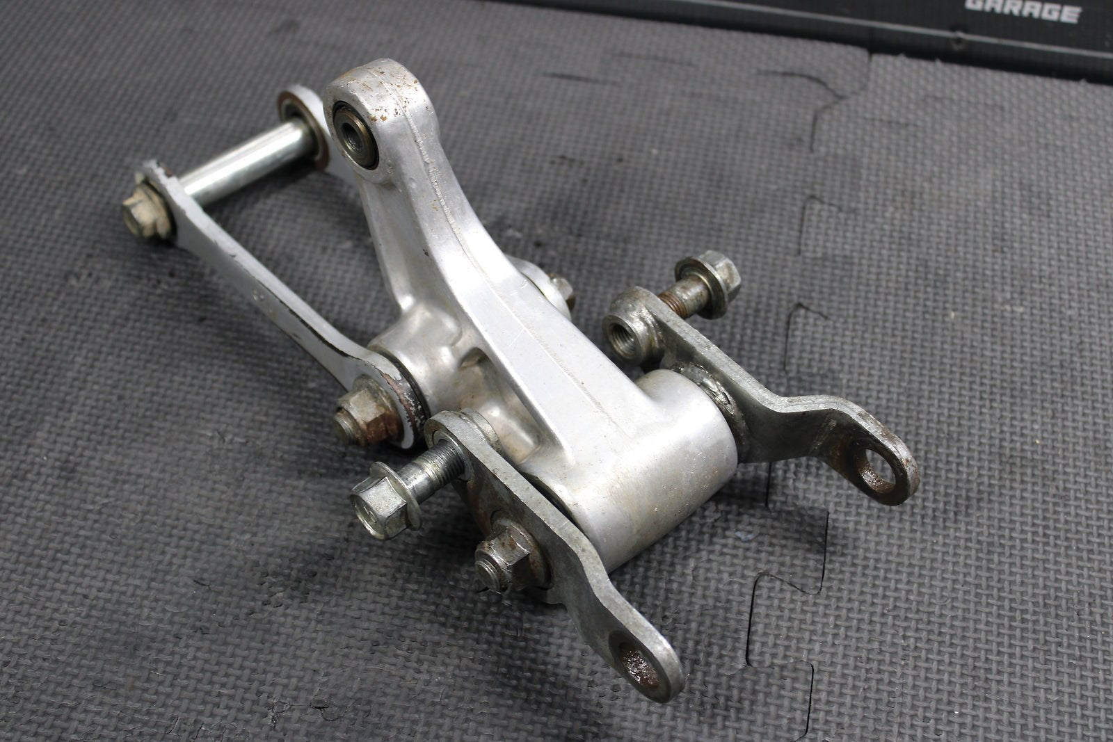 1991 Kawasaki KDX250 OEM Rear Shock Linkage Links 39007 - 1208 46102 - 1328 - hggarage