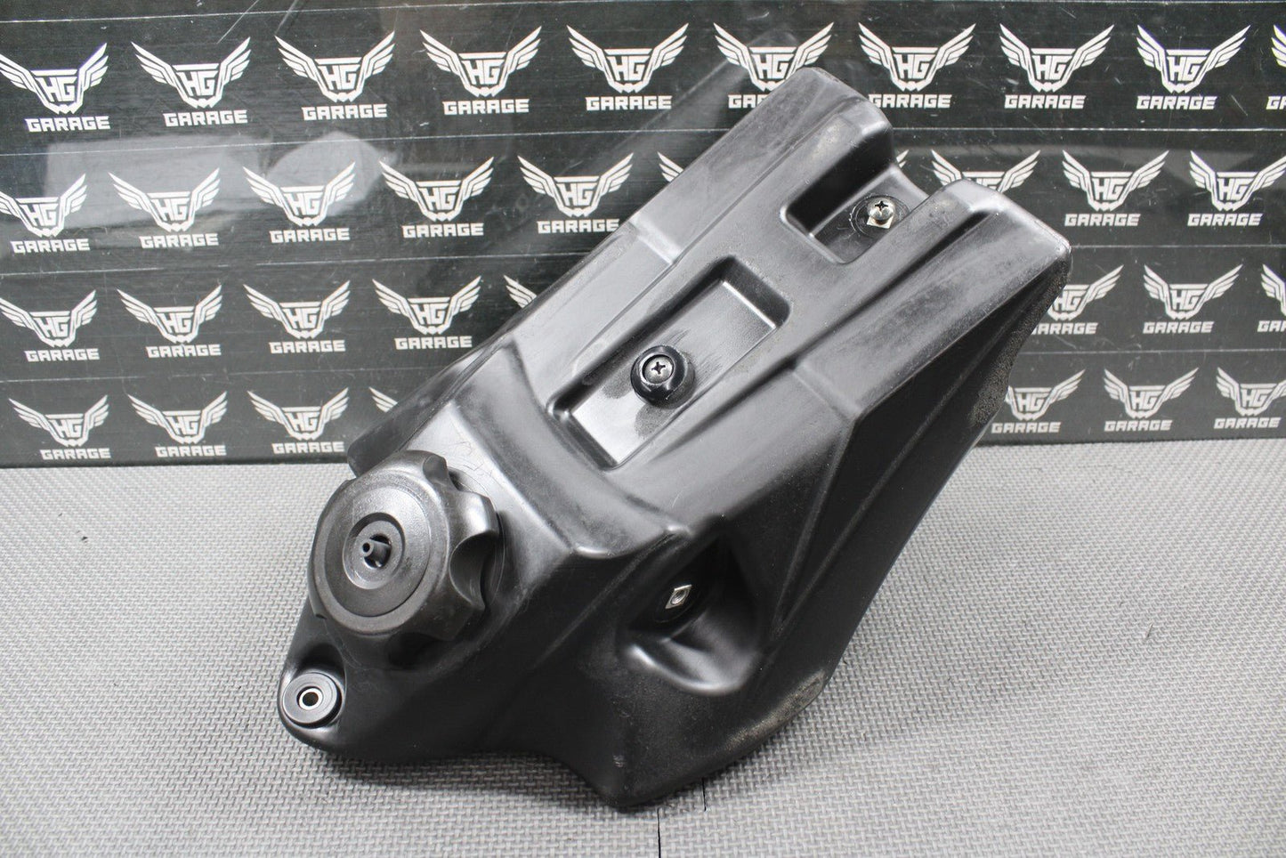 2015 KAWASAKI 14 - 22 KX85 OEM GAS TANK & SEAT COMBINED LISTING - hggarage
