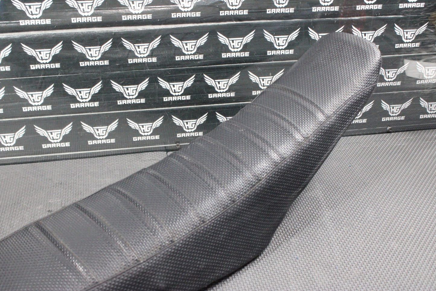 2006 YAMAHA 06 - 08 YZ450F SDG SEAT SADDLE CUSHION PAN 5XC - 24710 - 91 - 00 - hggarage