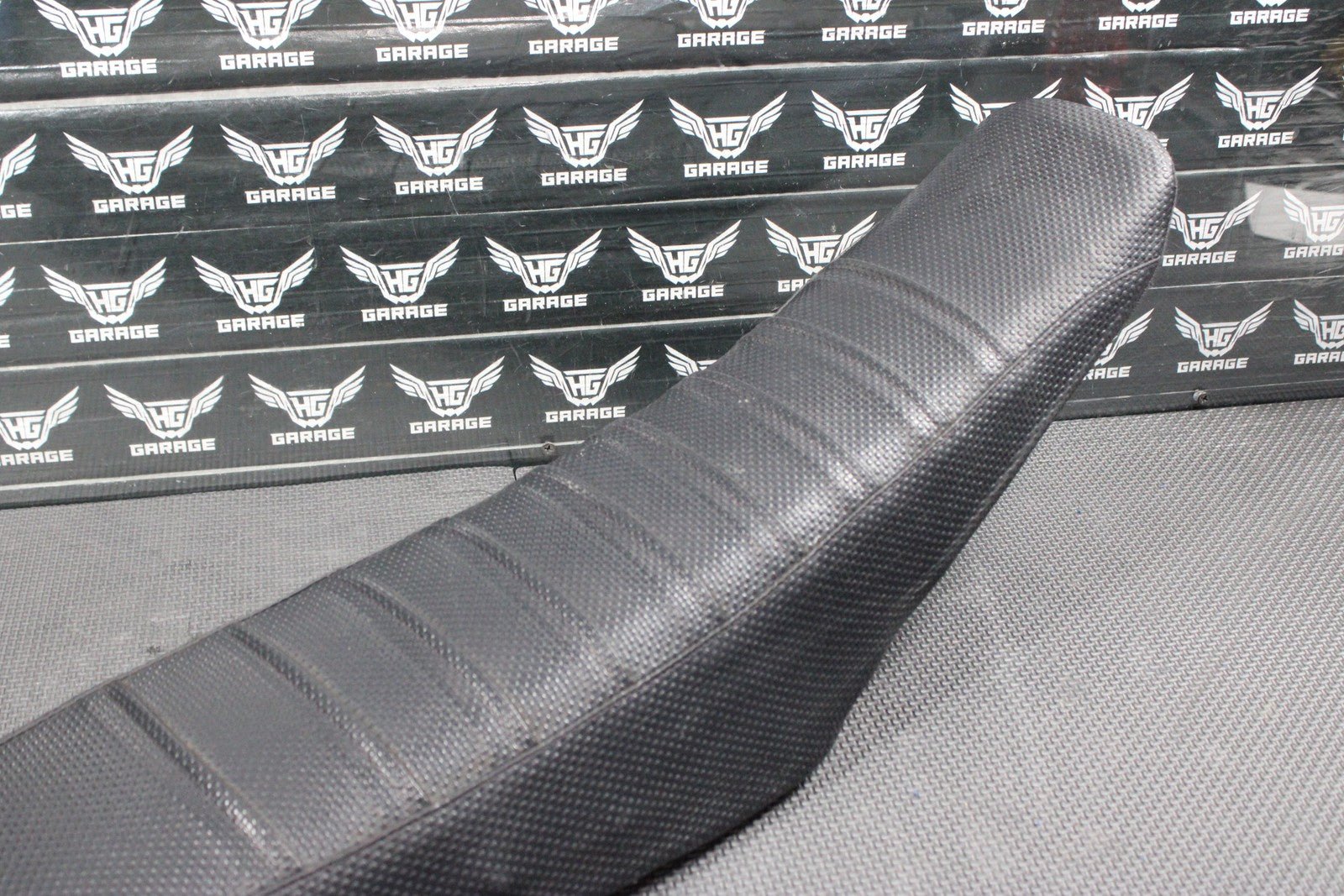 2006 YAMAHA 06 - 08 YZ450F SDG SEAT SADDLE CUSHION PAN 5XC - 24710 - 91 - 00 - hggarage