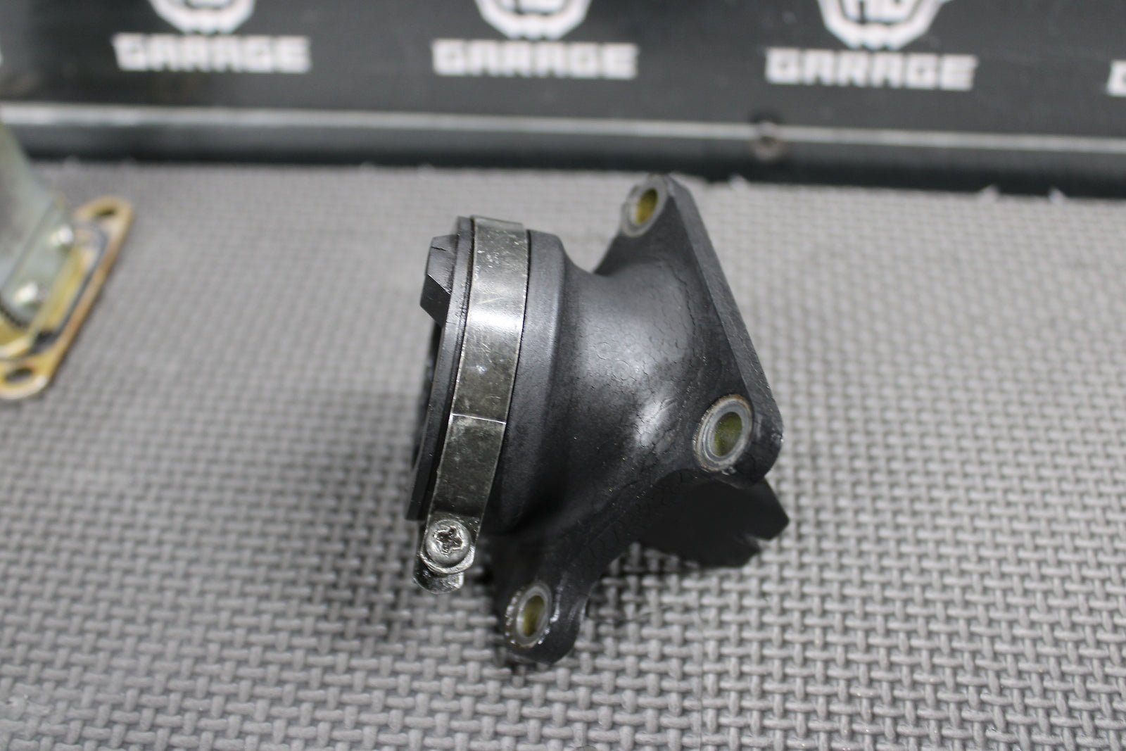 2008 KAWASAKI KX100 KX112 KX85 OEM INTAKE REED BLOCK ASSEMBLY 16065 - 1372 - hggarage