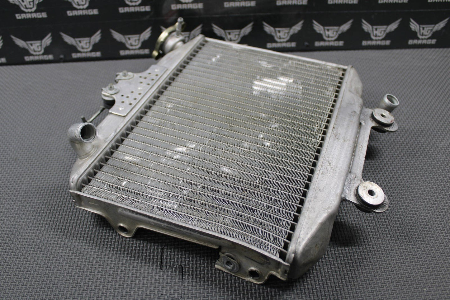1997 HONDA 97 - 99 CR250R OEM RADIATOR COOLER W/ CAP 19100 - KZ3 - J10 GOOD - hggarage