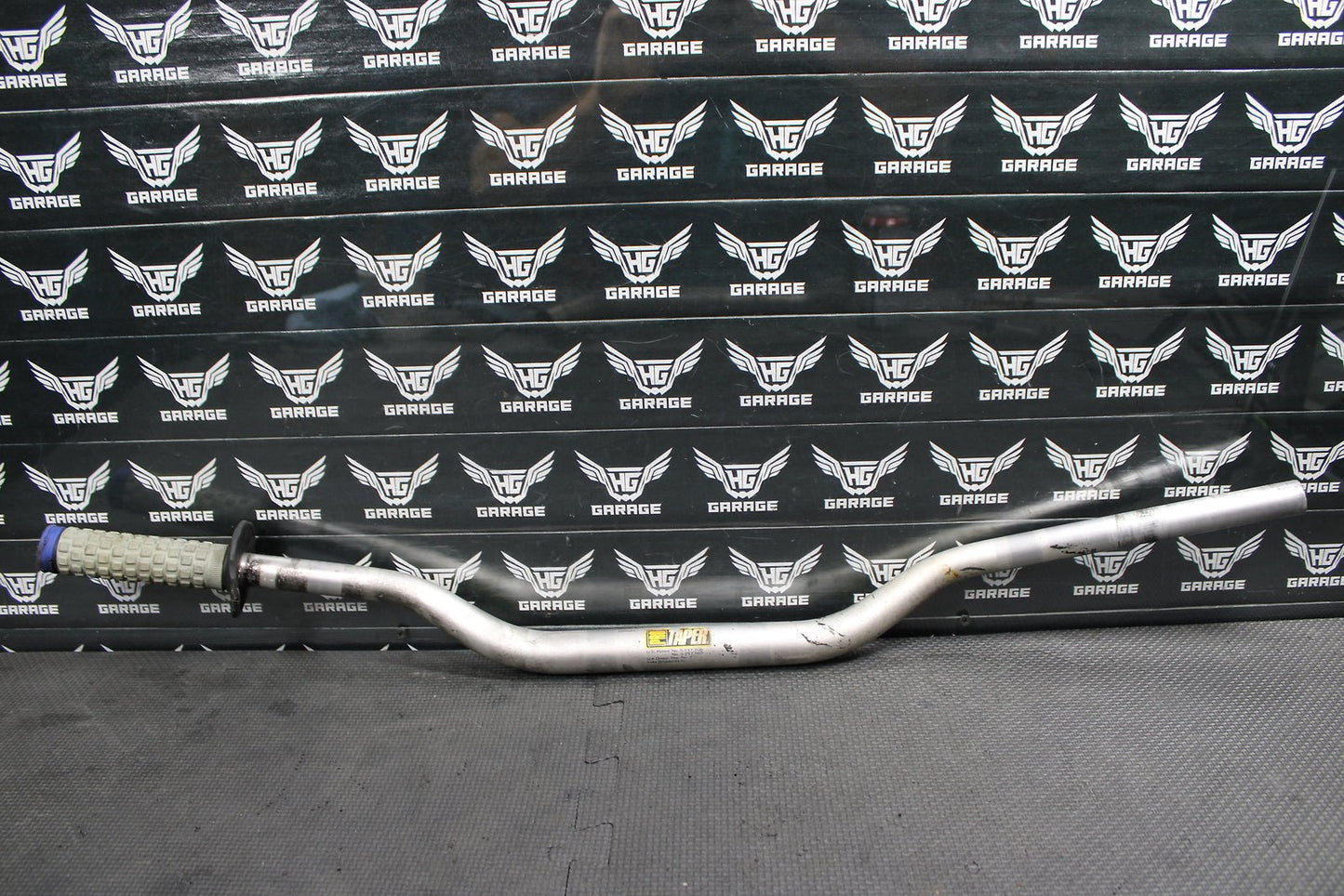 2009 Yamaha YZ450F OEM Pro Taper 1 1/8" Fat Bar Handlebars Bars Grips Steering - hggarage