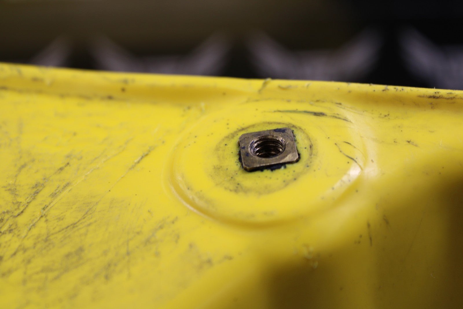 1995 93 - 95 SUZUKI RMX250 OEM GAS FUEL TANK CELL PETROL RESERVOIR 44100 - 05853 - 25Y - hggarage