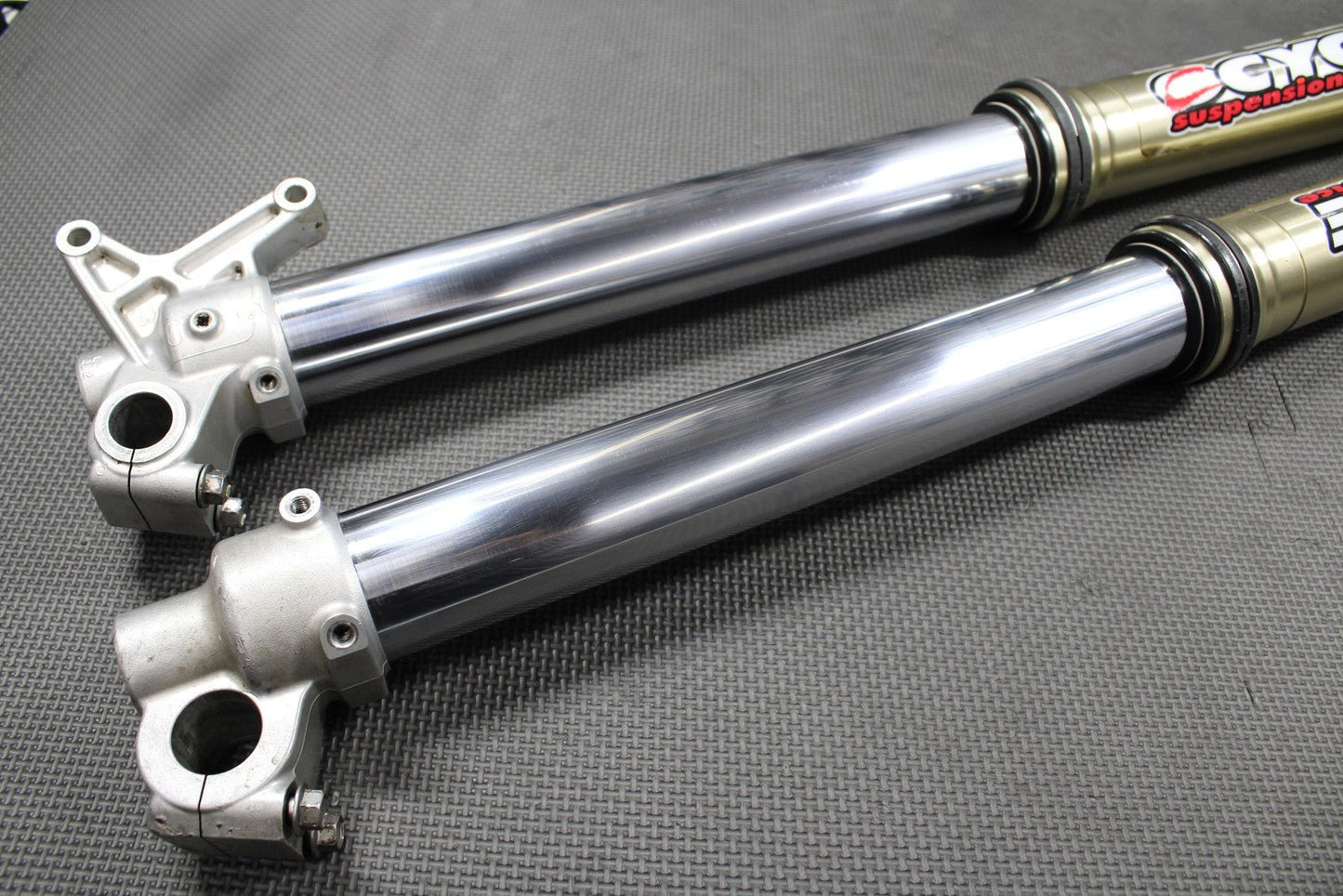 2009 YAMAHA YZ450F 06 - 09 OEM KYB SSS RIGHT LEFT FRONT SUSPENSION FORKS SHOCKS - hggarage