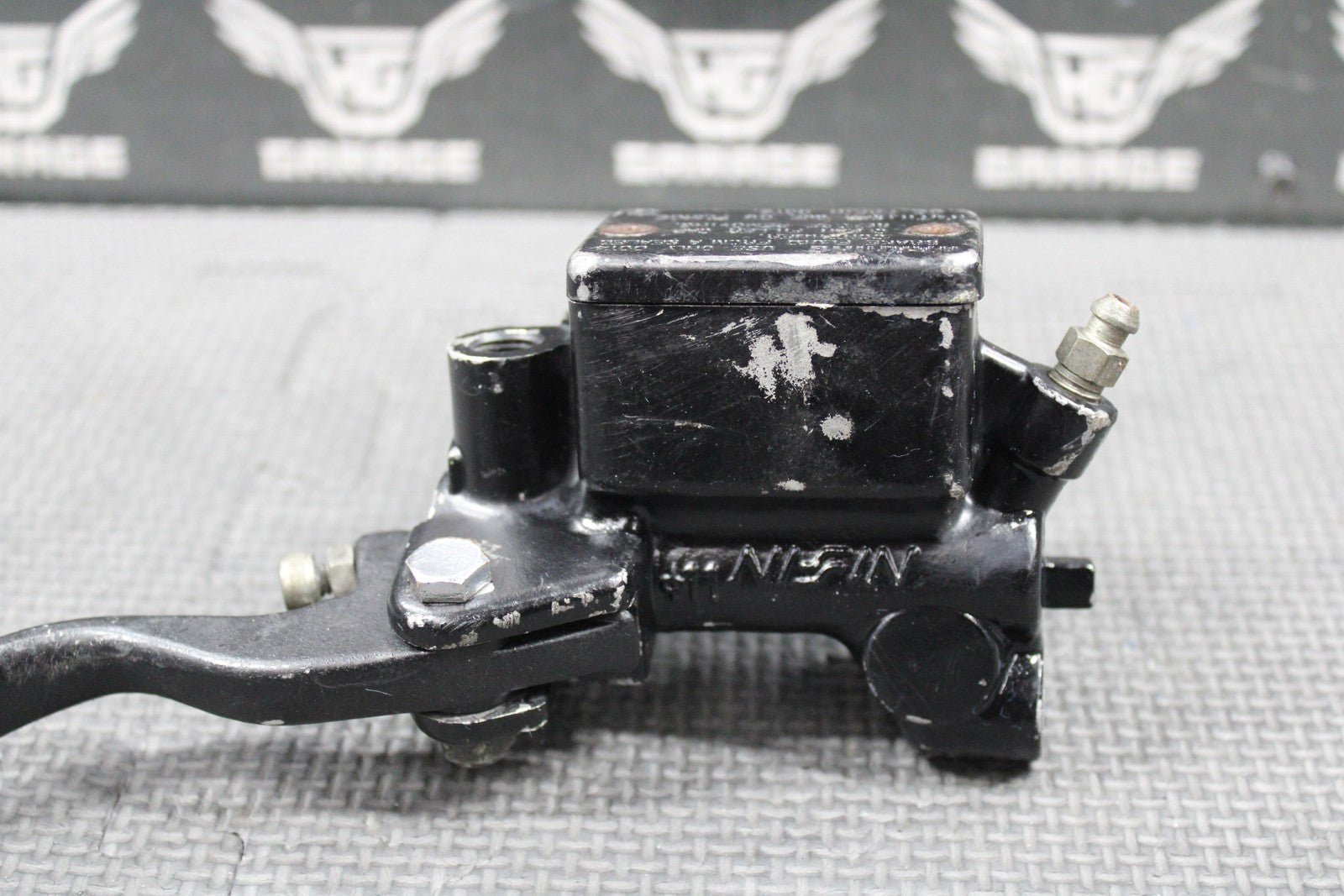 1989 HONDA 86 - 90 XR250R 87 - 90 XR600R OEM FRONT BRAKE MASTER CYLINDER W/ LEVER - hggarage