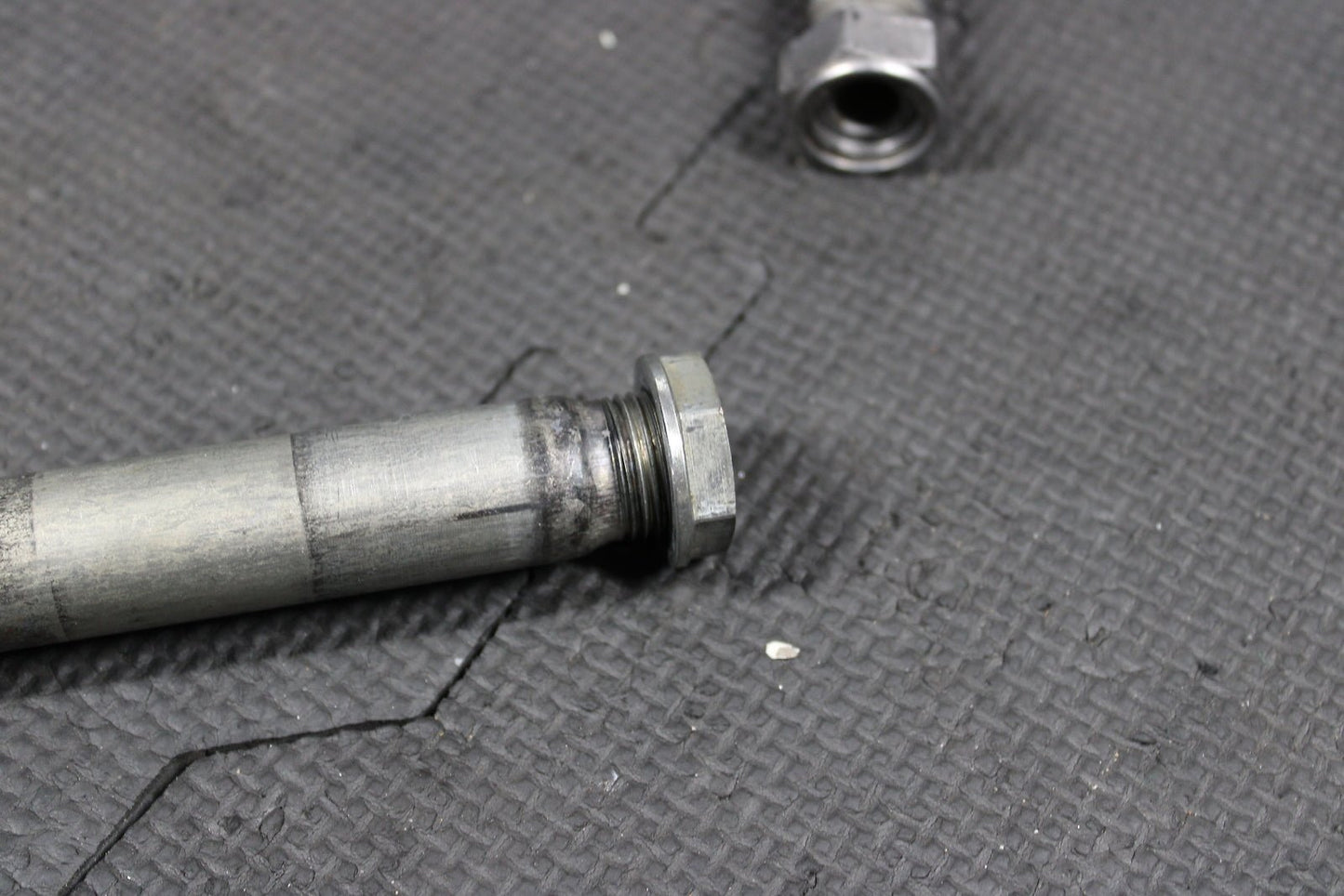 2011 KAWASAKI KX250F OEM FRONT REAR AXLE BACK WHEEL RIM SWINGARM PIVOT BOLT AXLE - hggarage