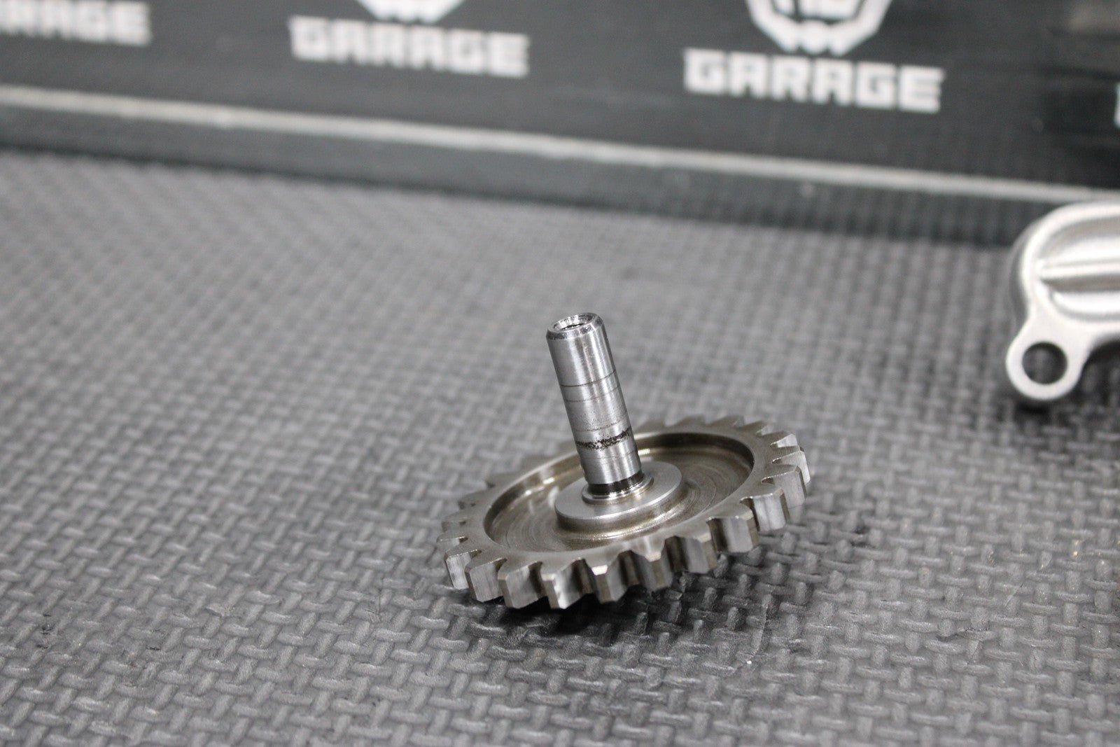 1996 94 - 98 KAWASAKI KX125 OEM ENGINE WATER PUMP W HOUSING IMPELLER SHAFT GOOD! - hggarage