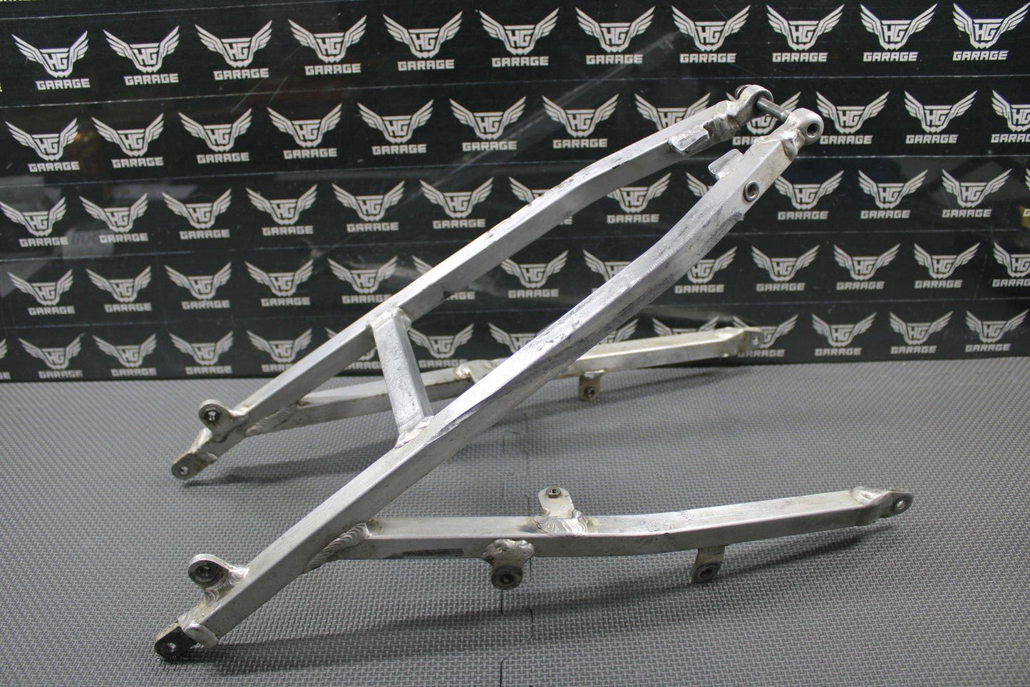 2000 2001 HONDA CR125 CR250R OEM REAR BACK SUB FRAME SUBFRAME 50200 - KZ3 - J30 GOOD - hggarage