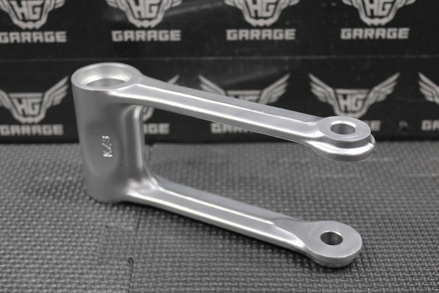 2001 95 - 01 HONDA CR500R OEM REAR SHOCK SWINGARM LINKAGE ROD 52475 - MAC - 680 MINT! - hggarage