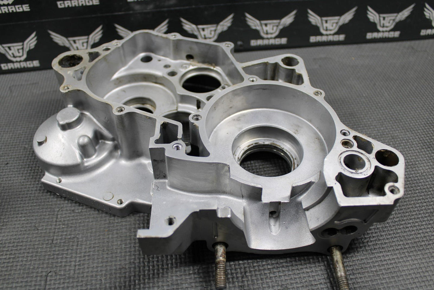 1992 KAWASAKI KX125 OEM LEFT RIGHT ENGINE MOTOR CRANKCASE CRANK CASES 14001 - 5314 - hggarage