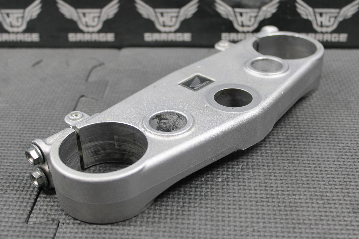 2008 2009 HONDA CRF250R OEM UPPER TRIPLE TREE BAR CLAMP BRIDGE 53300 - MEN - A10 - hggarage