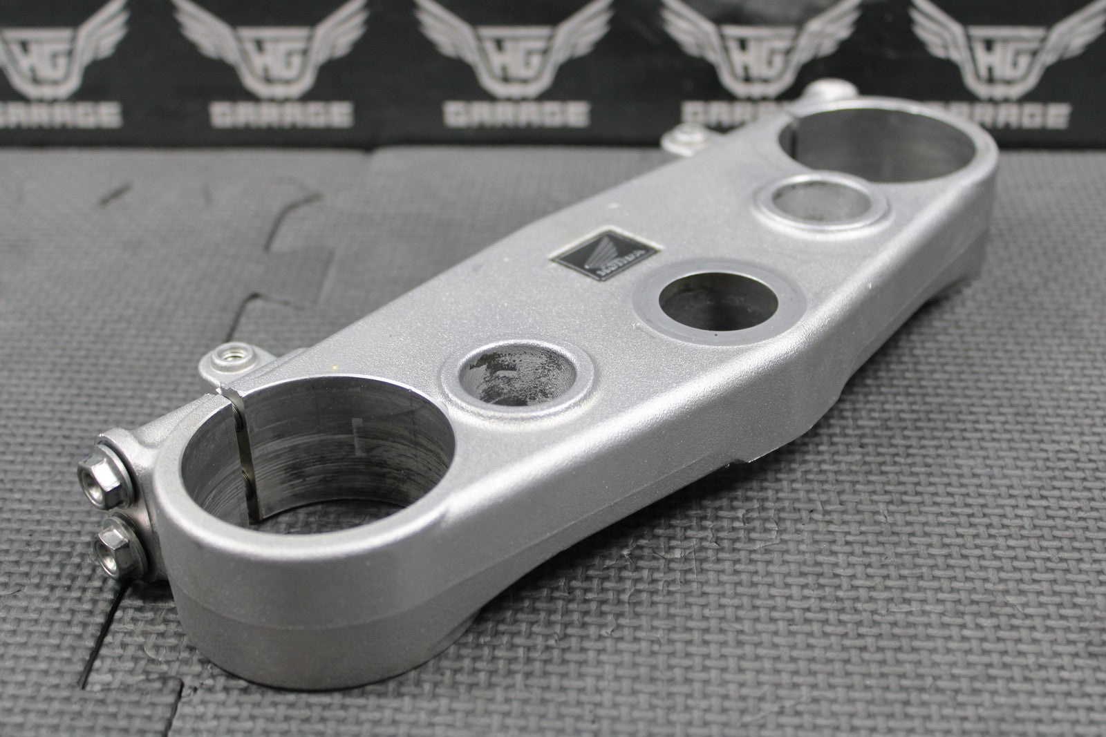 2008 2009 HONDA CRF250R OEM UPPER TRIPLE TREE BAR CLAMP BRIDGE 53300 - MEN - A10 - hggarage