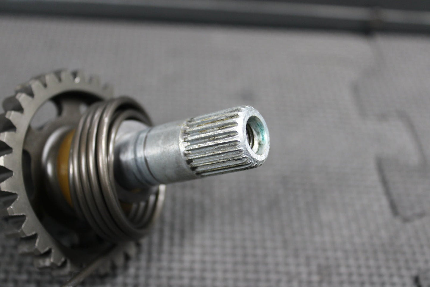 1986 Honda CR125R OEM Kickstart Kick Start Shaft W Idler Gear 28230 - KS6 - 000 - hggarage