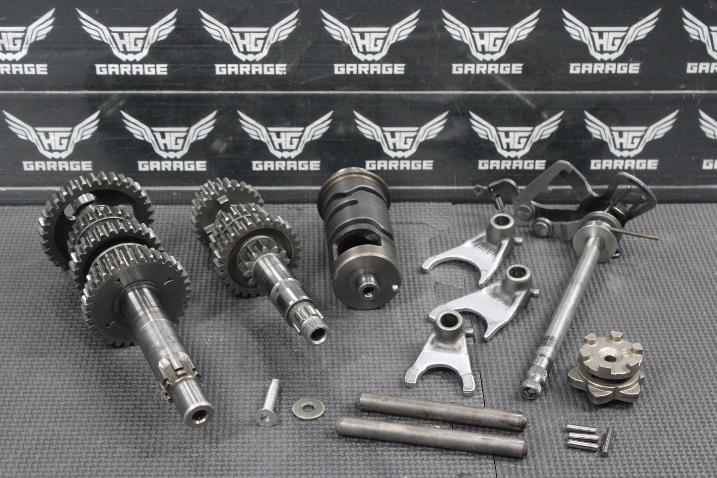1987 YAMAHA TW200 OEM ENGINE TRANSMISSION TRANNY GEARBOX SHIFT FORKS DRUM GEARS - hggarage
