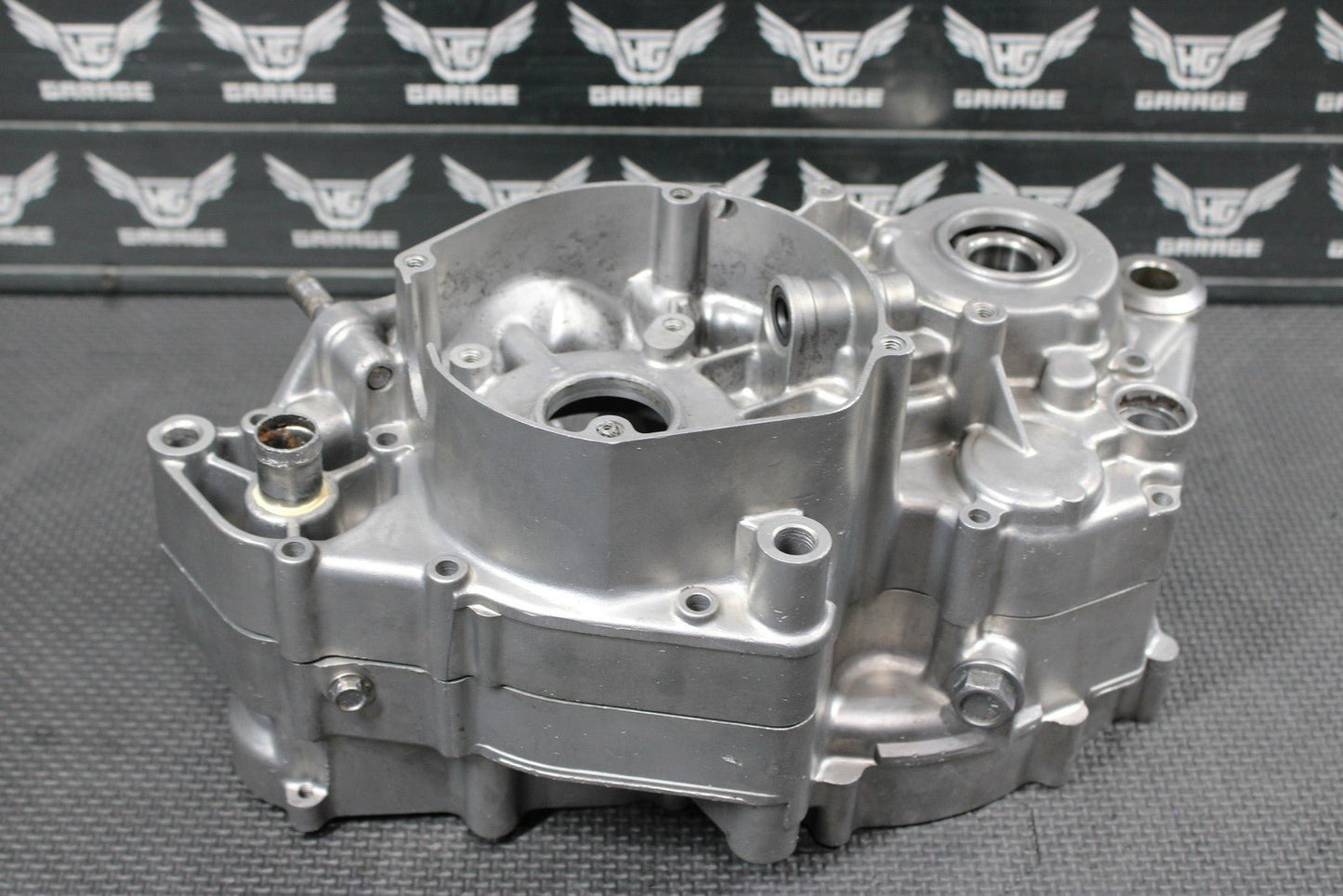 1996 SUZUKI RM250 OEM LEFT RIGHT ENGINE CRANKCASE CRANK CASES BLOCK READ DESC! - hggarage
