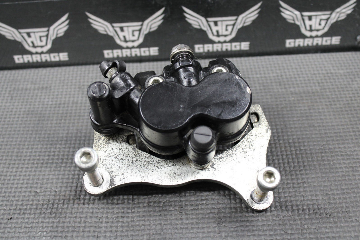 2009 2010 KAWASAKI KLX250SF OEM FRONT BRAKE CALIPER & BRACKET 43080 - 0064 - 25S - hggarage