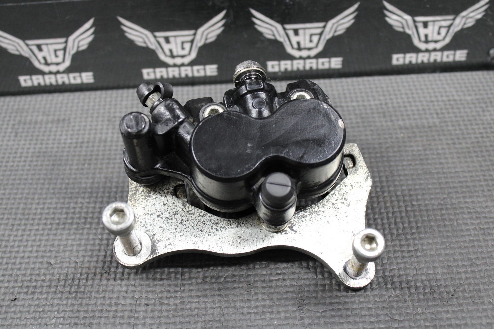 2009 2010 KAWASAKI KLX250SF OEM FRONT BRAKE CALIPER & BRACKET 43080 - 0064 - 25S - hggarage