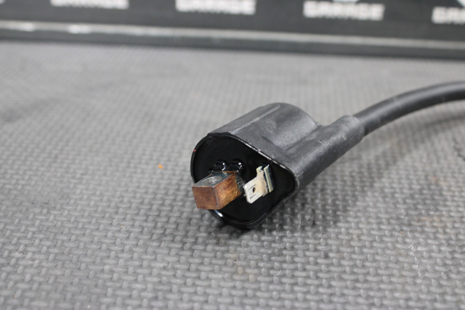2000 YAMAHA TTR125L OEM IGNITION COIL PLUG BOOT 3KJ - 82310 - 14 - 00 4BP - 82370 - 01 - 00 - hggarage