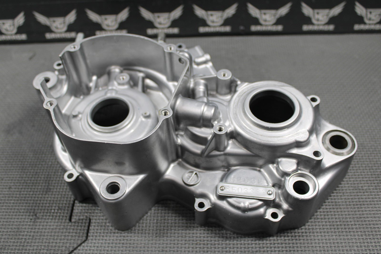2003 HONDA CR250R OEM LEFT ENGINE CRANKCASE CRANK CASE BLOCK 04922 - KZ3 - L31 NICE! - hggarage
