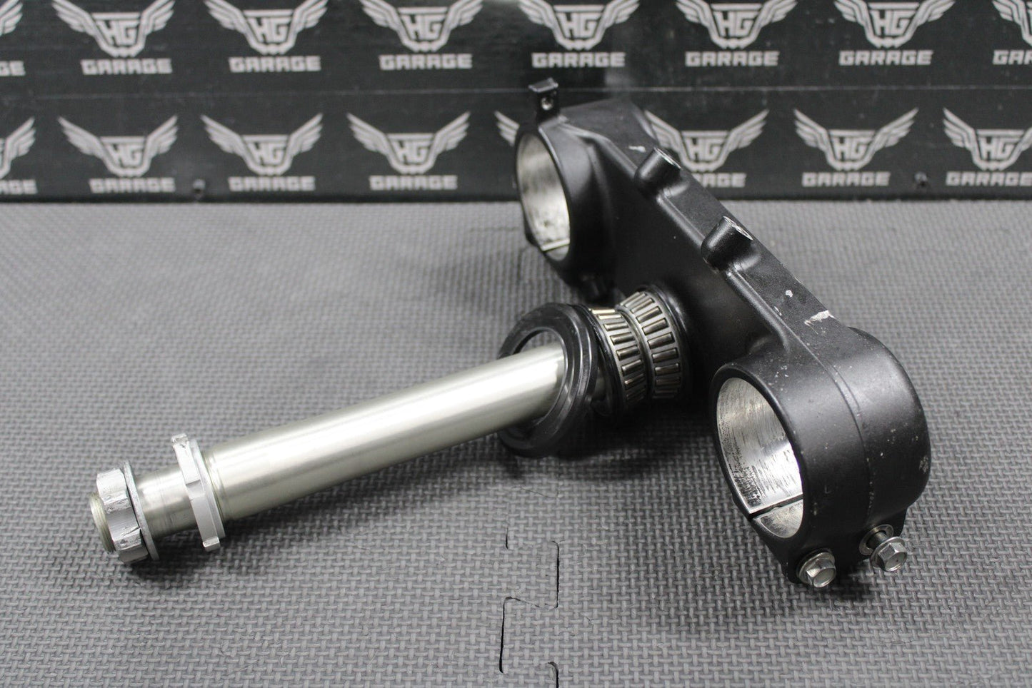 2019 SUZUKI RMZ250 OEM FRONT FORK CLAMP LOWER TRIPLE TREE STEM 51410 - 46K00 - hggarage