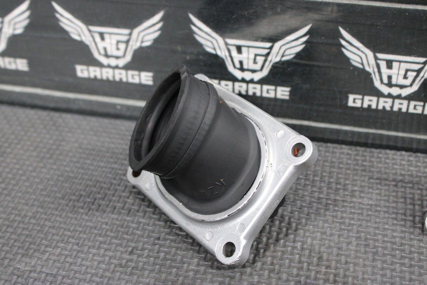 1998 HONDA CR125R OEM INTAKE REED BLOCK ASSEMBLY 14100 - KZ4 - J01 16221 - KZ4 - A10 - hggarage