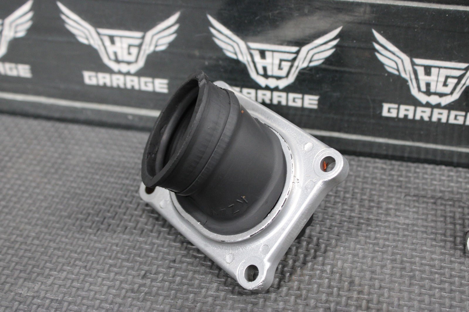 1998 HONDA CR125R OEM INTAKE REED BLOCK ASSEMBLY 14100 - KZ4 - J01 16221 - KZ4 - A10 - hggarage