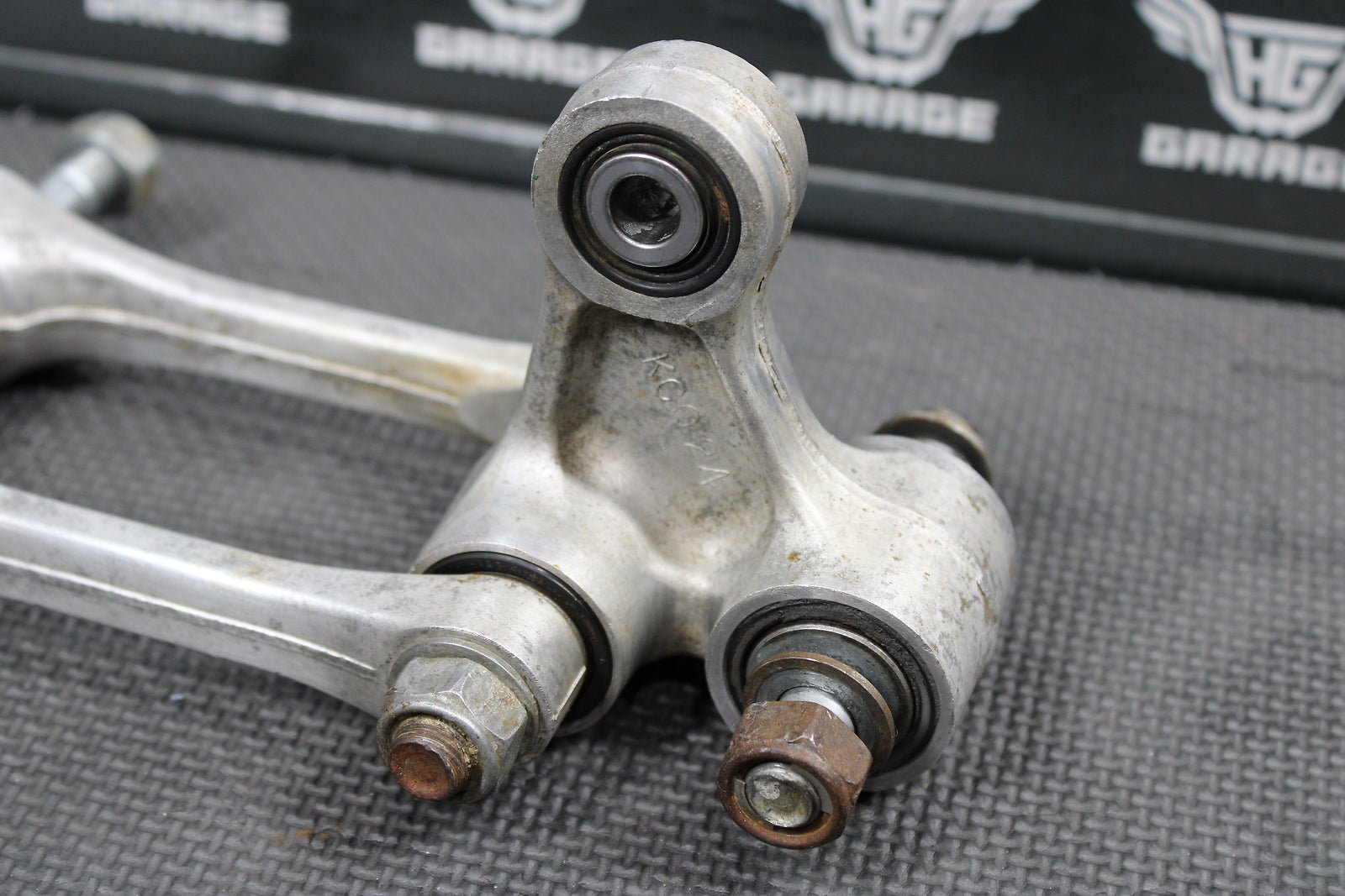 2003 Honda CRF450R OEM Rear Shock Linkage Links 52465 - Meb - 750 - hggarage