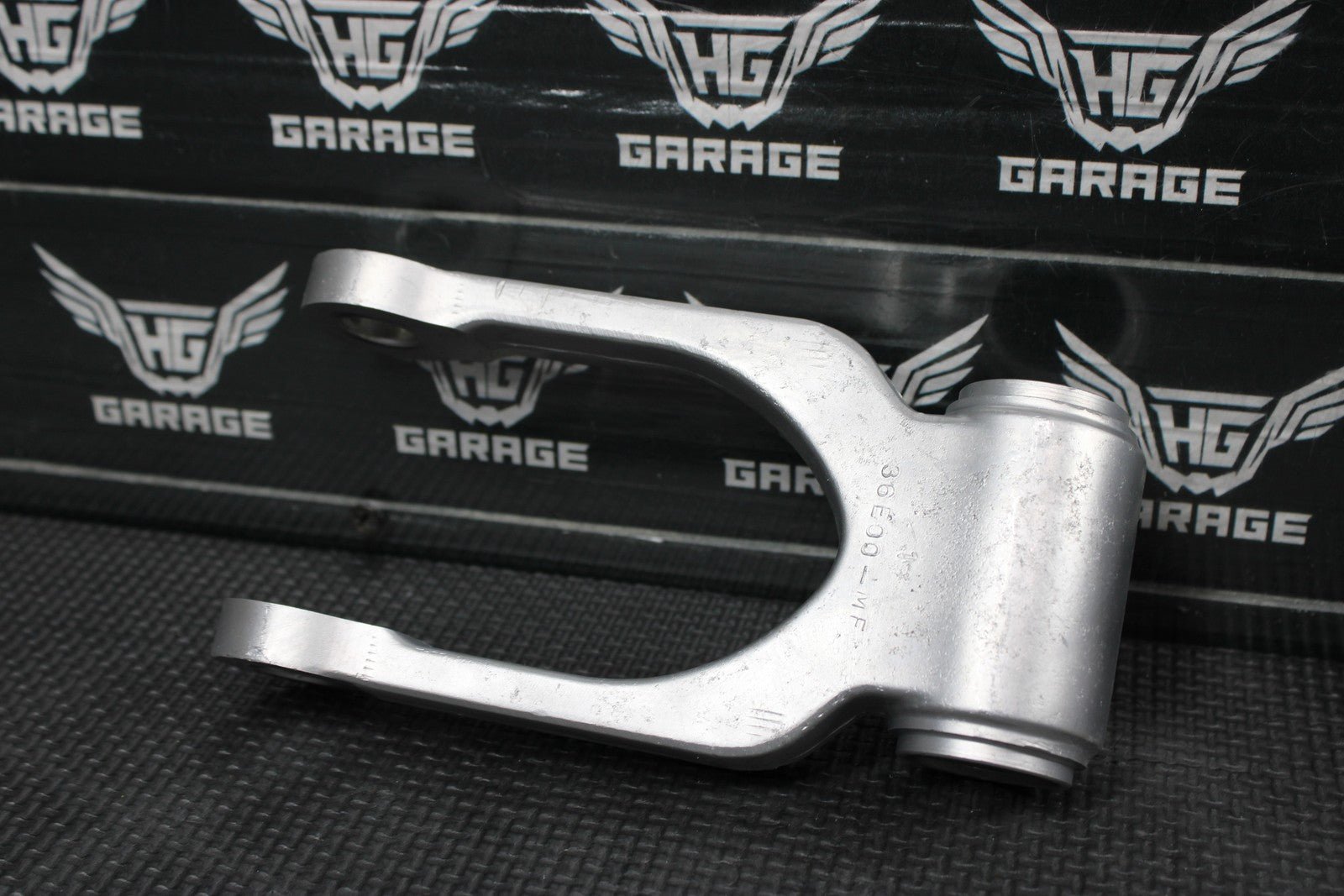 1996 SUZUKI RM250 OEM MODEL T REAR SHOCK LINKAGE LINKS RELAY SWINGARM - hggarage