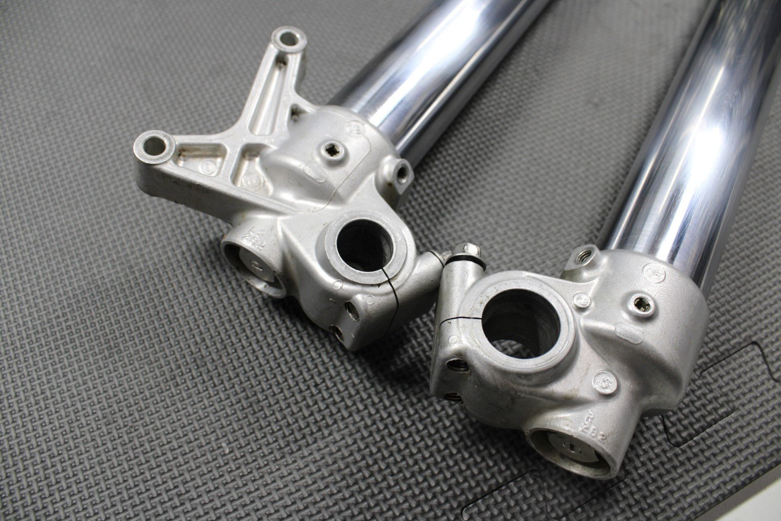 2009 YAMAHA YZ450F 06 - 09 OEM KYB SSS RIGHT LEFT FRONT SUSPENSION FORKS SHOCKS - hggarage