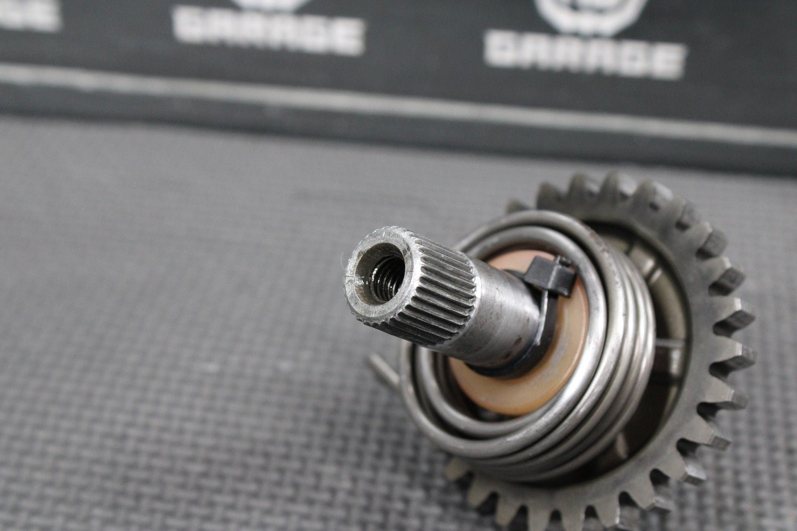 2000 SUZUKI RM125 96 - 00 OEM KICKSTART KICK START SHAFT W IDLER GEAR 26211 - 27C02 - hggarage