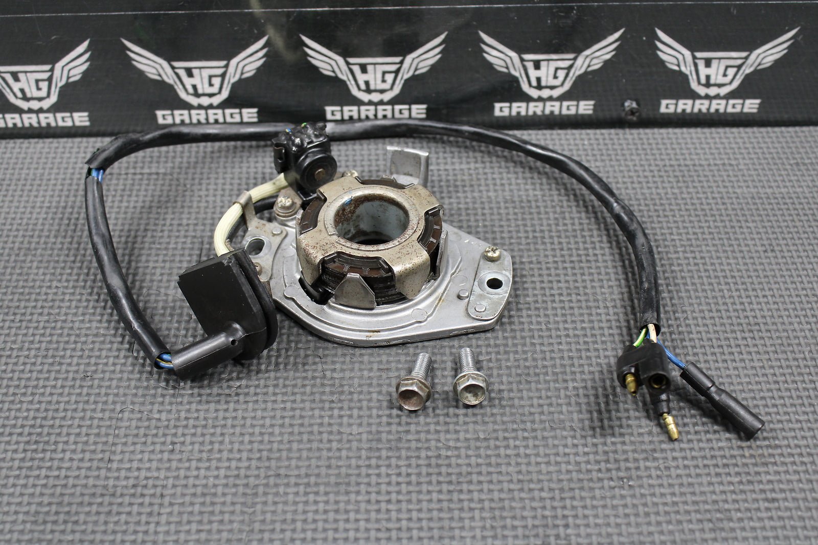 1996 93 - 96 HONDA CR250R STATOR MAGNETO GENERATOR ALTERNATOR 31100 - KZ3 - 891 GOOD! - hggarage
