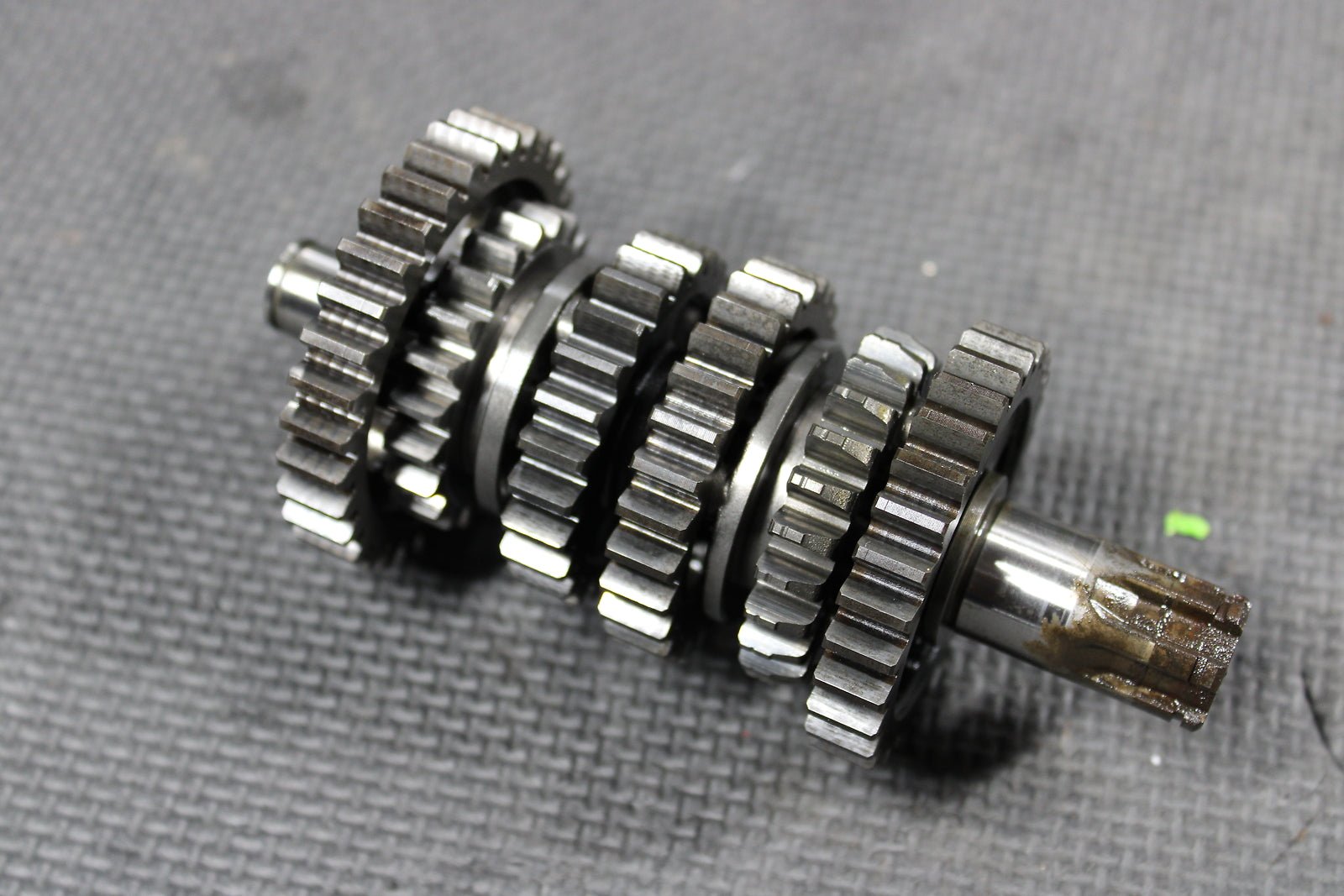2001 KAWASAKI KX100 KX80 KX85 OEM ENGINE TRANSMISSION TRANNY ASSEMBLY GEARS - hggarage