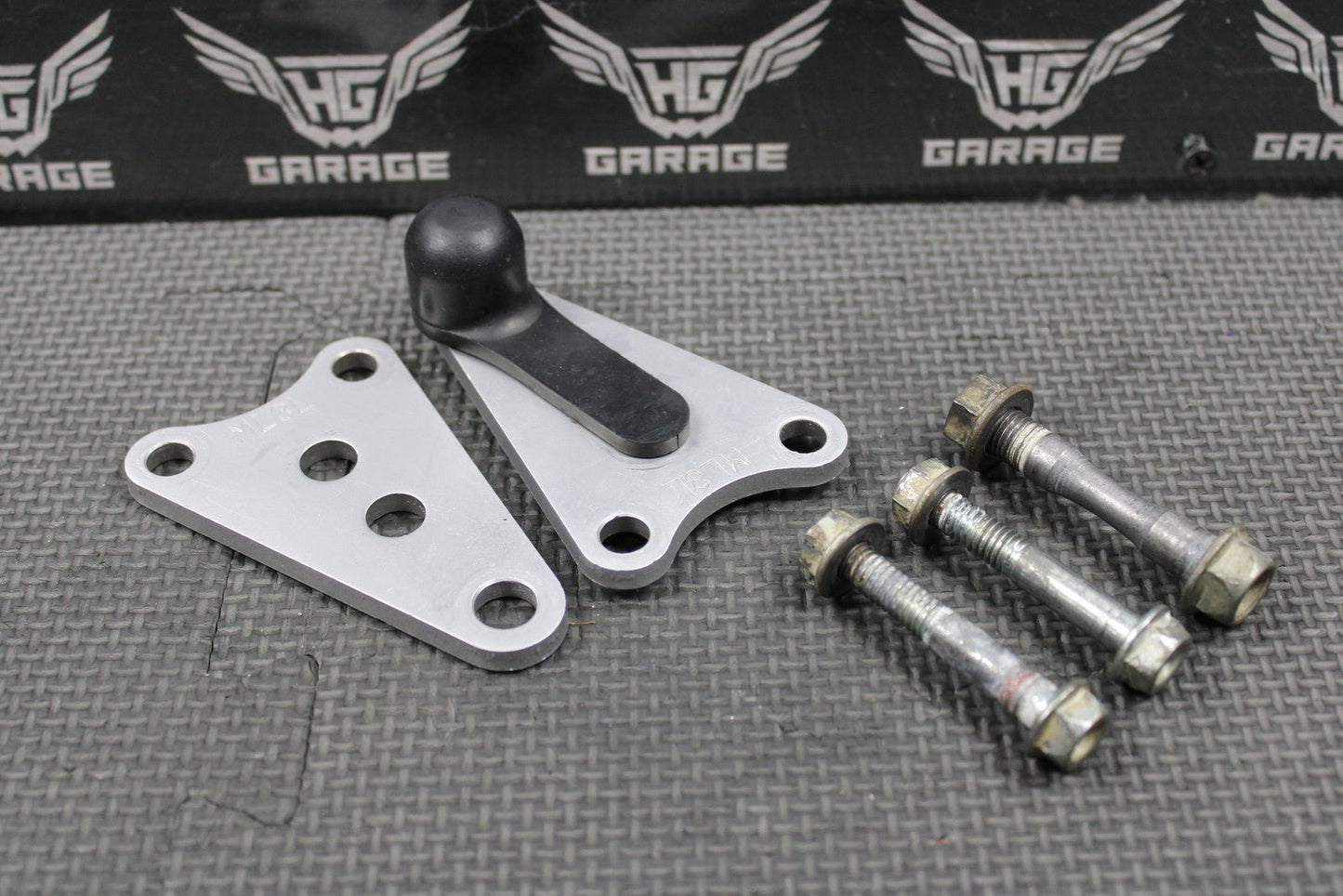 1988 1989 HONDA CR250R 87 - 88 CR500R OEM ENGINE MOTOR MOUNT HEAD HANGER BRACKETS - hggarage