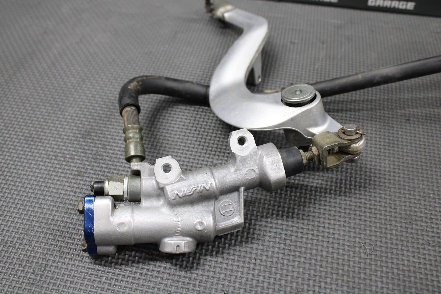 2009 YAMAHA YZ450F OEM NISSIN REAR BACK BRAKE CALIPER MASTER CYLINDER LEVER LINE - hggarage