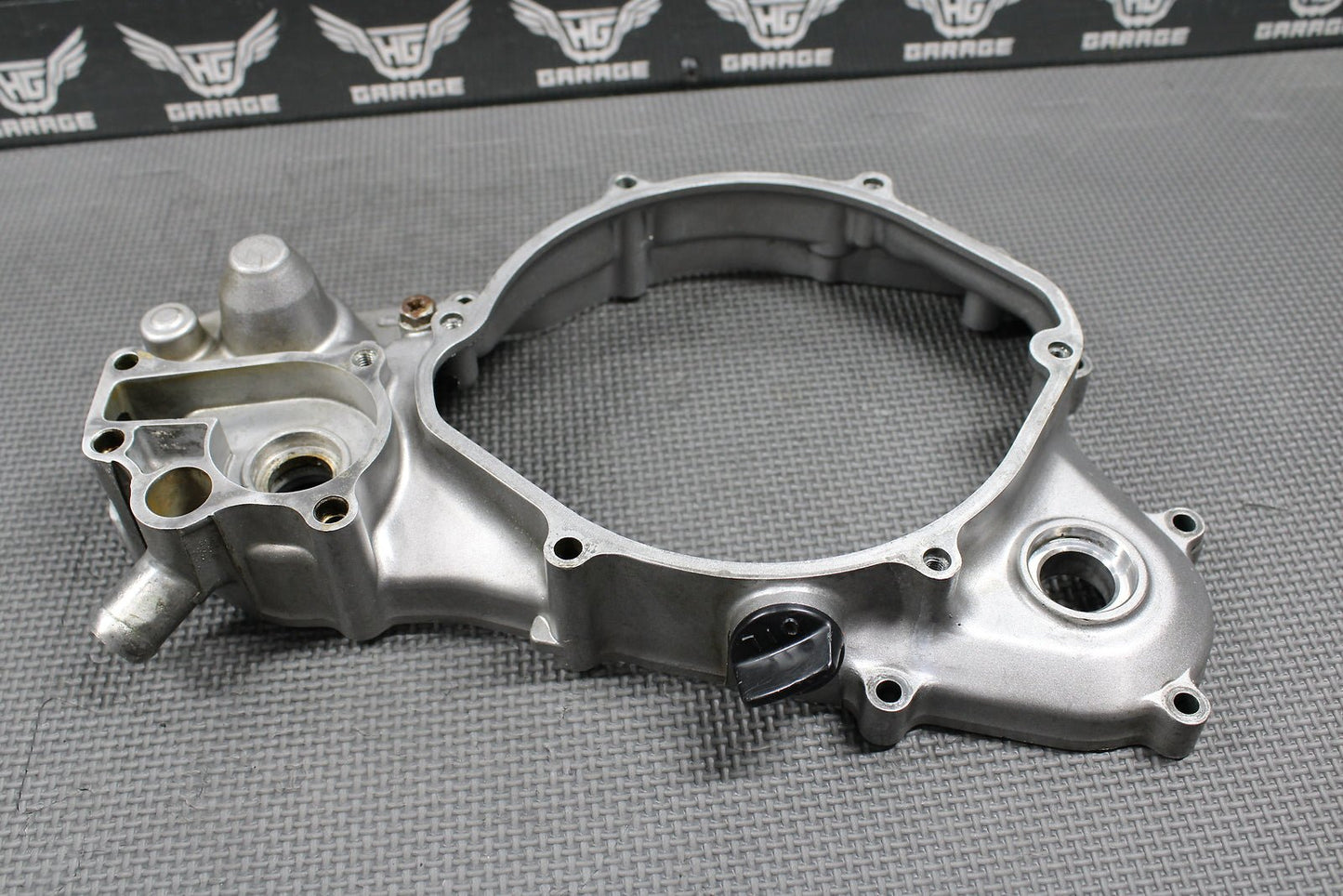 1995 92 - 96 HONDA CR250R OEM ENGINE RIGHT CASE INNER CLUTCH COVER 11341 - KZ3 - 890 - hggarage