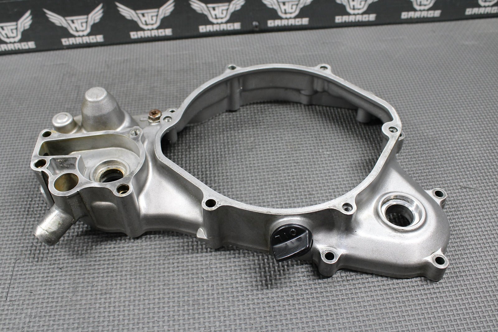 1995 92 - 96 HONDA CR250R OEM ENGINE RIGHT CASE INNER CLUTCH COVER 11341 - KZ3 - 890 - hggarage