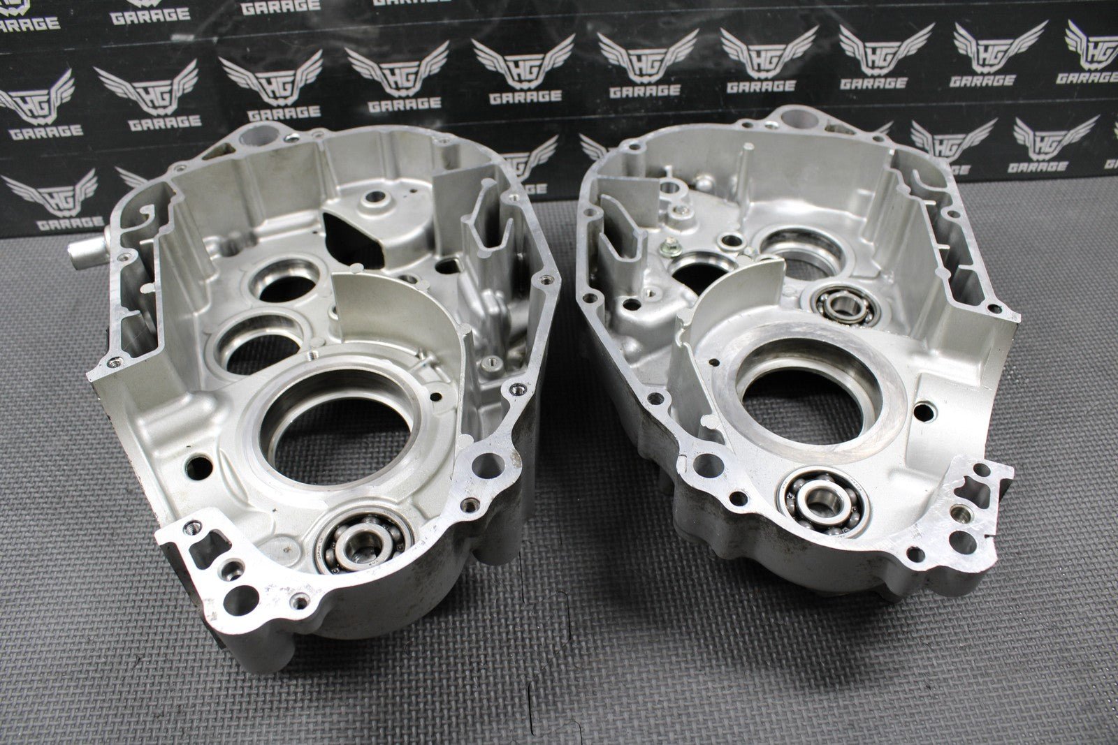 2009 KAWASAKI 09 - 14 KLX250 KLX250SF OEM ENGINE CRANKCASE CRANK CASES SET NICE! - hggarage