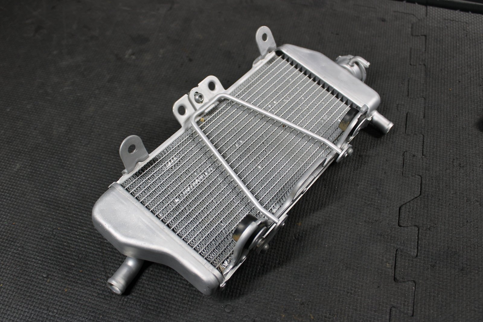 2007 YAMAHA 07 - 09 YZ450F OEM RIGHT ENGINE MOTOR COOLING COOLER RADIATOR - hggarage
