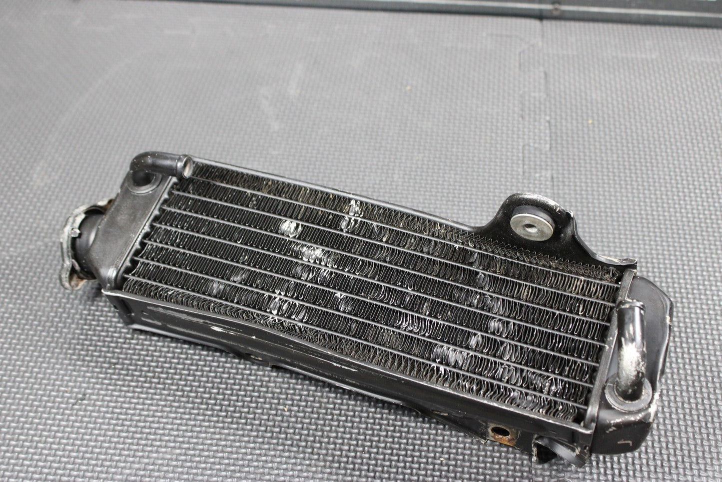 1991 87 - 95 HONDA CR80R OEM ENGINE MOTOR COOLING COOLER RADIATOR 19010 - GS2 - 600 - hggarage