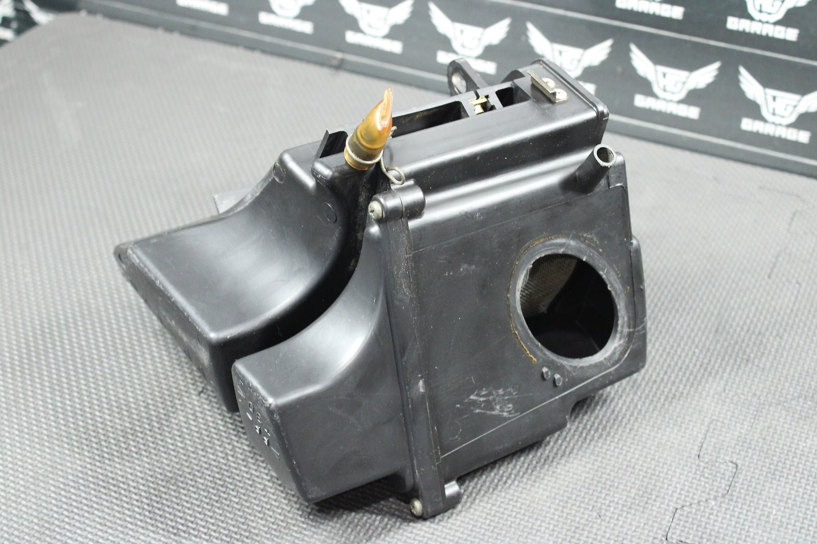 2003 Yamaha TTR125 TTR125E TTR125L TTR125LE TTR125M OEM Air Cleaner Case - hggarage