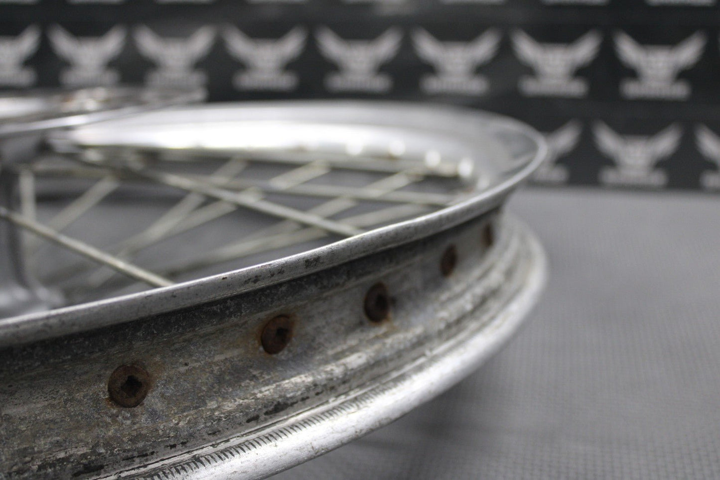 1996 KAWASAKI 93 - 98 KX125 KX250 KX500 OEM 21" FRONT WHEEL RIM HUB 41034 - 1226 - hggarage
