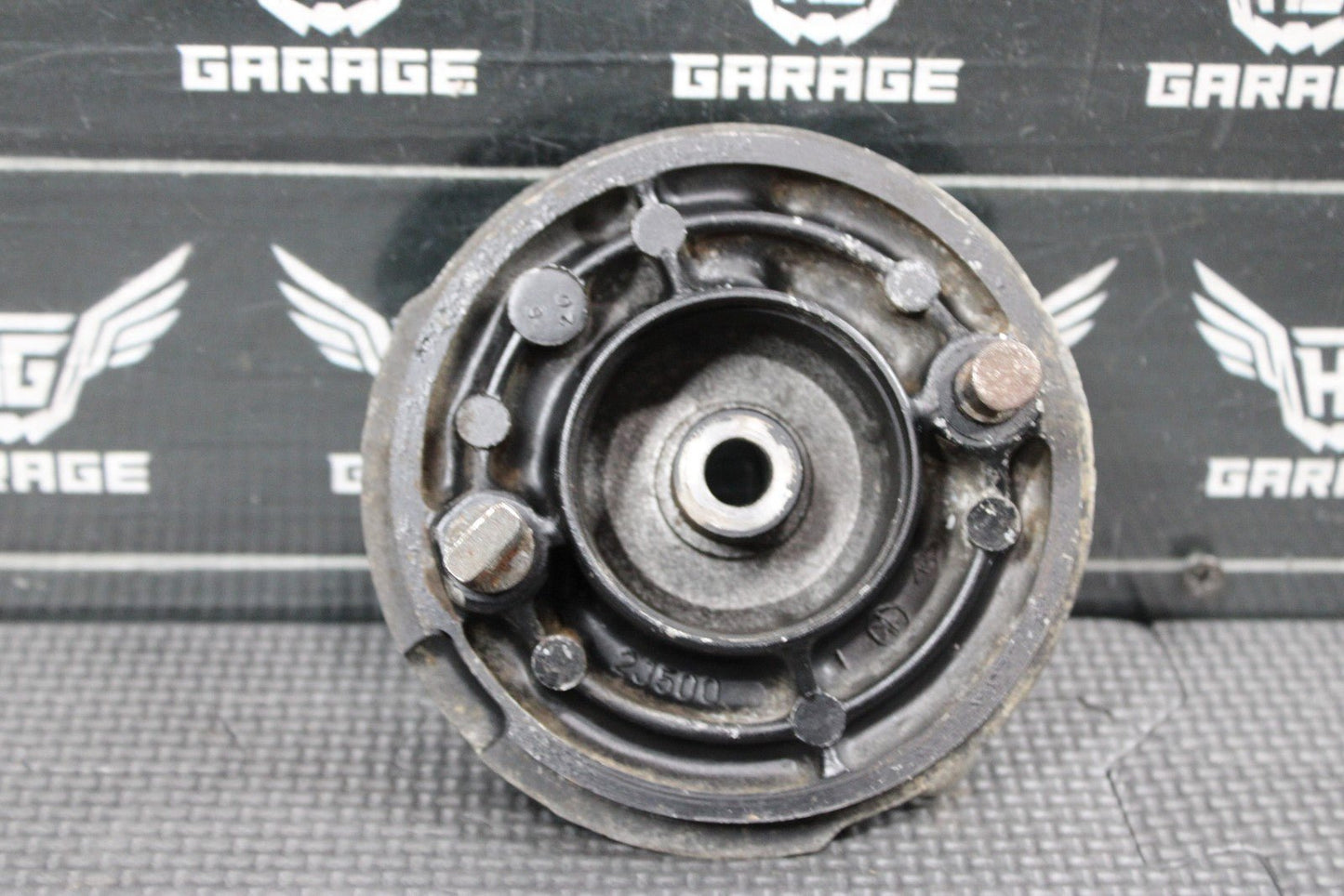 1985 YAMAHA PW80 OEM FRONT BRAKE DRUM ASSEMBLY 1YT - 25351 - 00 - 00 - hggarage