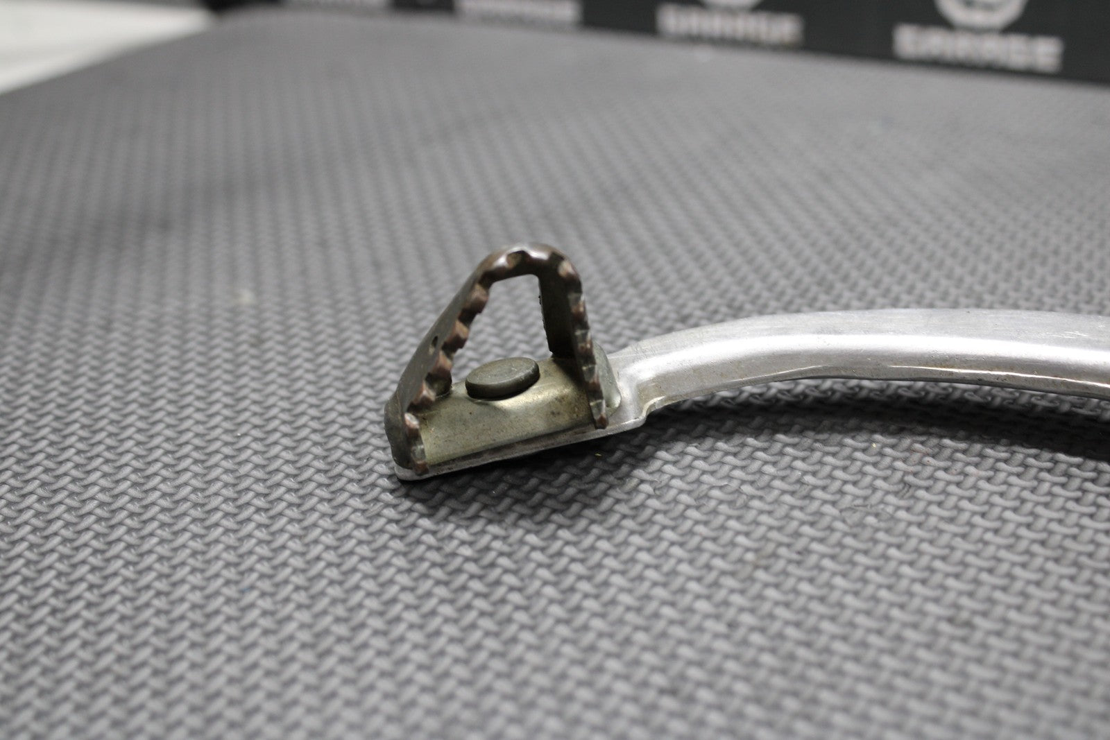 2005 HONDA 05 - 07 CRF450R OEM REAR BACK BRAKE CALIPER MASTER CYLINDER LEVER ASSY - hggarage