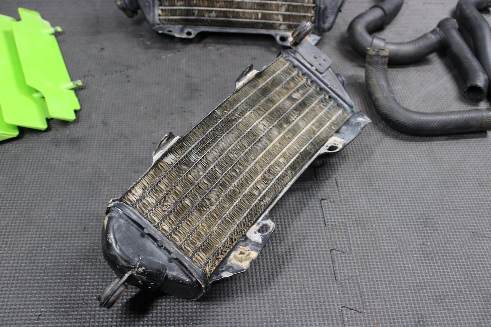 1991 Kawasaki KDX250 OEM Engine Motor Cooling Cooler Radiator 39061 - 1127 - hggarage