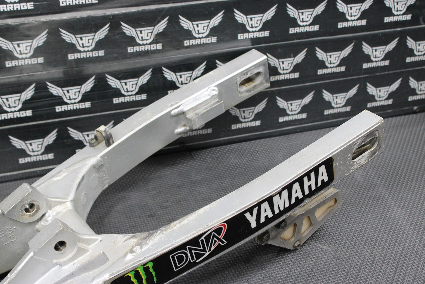 2007 03 - 18 YAMAHA YZ85 OEM SWINGARM SWING ARM SUSPENSION 5PA - 22110 - 00 - 00 - hggarage